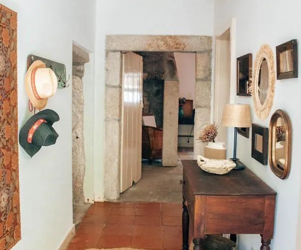 Just Like - Quinta Da Cavada Em Vilar De Mouros 카민하