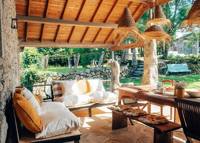 Just Like - Quinta Da Cavada Em Vilar De Mouros فيلة